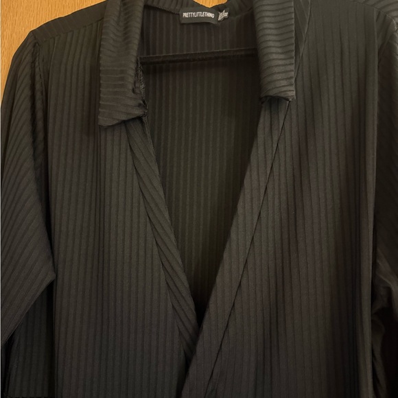 Pretty Little Thing Ribbed Dress - Picture 4 of 5